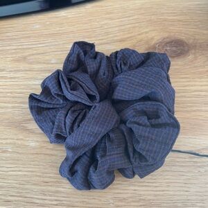 Ozma Scrunchie NWOT